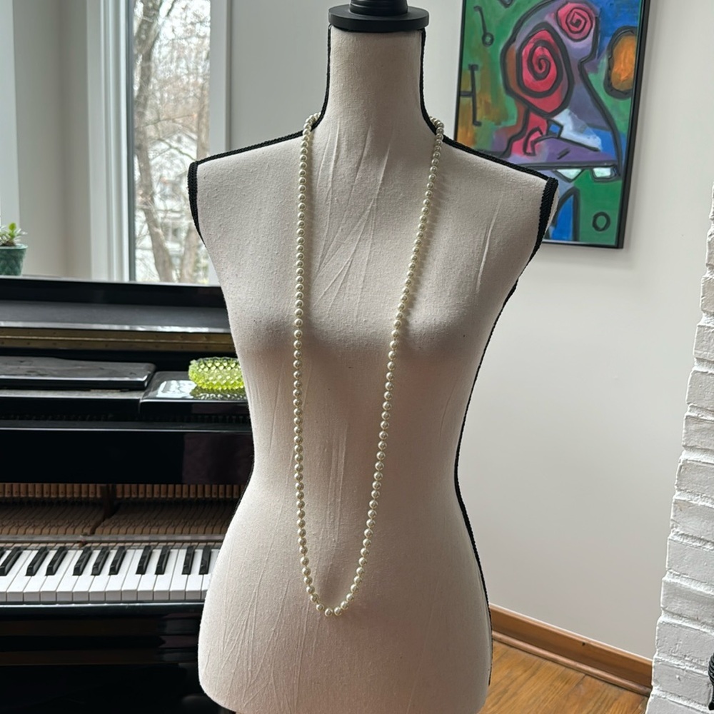 Very long strand faux pearls | stunning